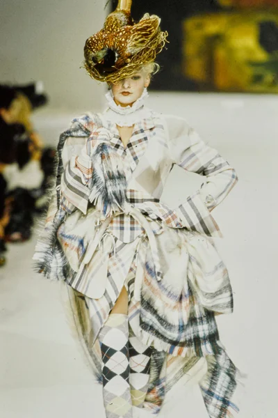 Look 79